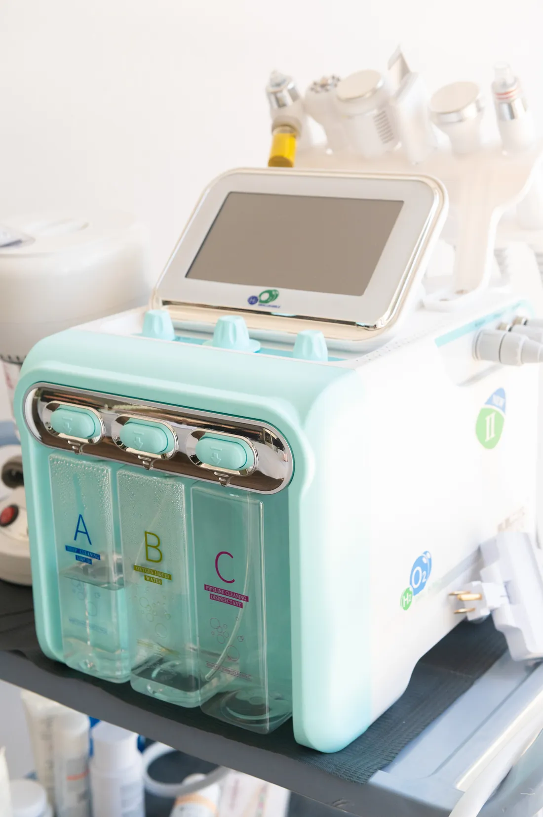 Equipo profesional de HydraFacial en Áurea Skin Clinic